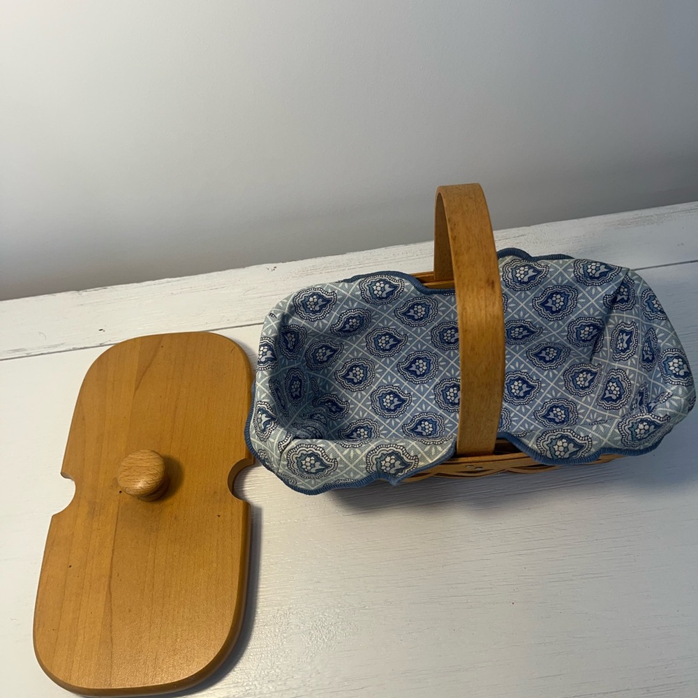 Longaberger Horizon of Hope Basket with Blue Lining - Picture 3 of 15
